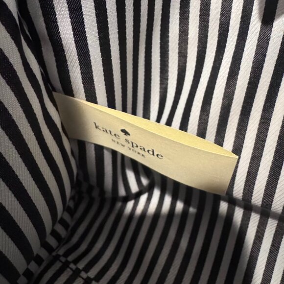 👜 Kate Spade Washington Square Mega Sam Navy Tote 13.7" - Excellent Condition - Picture 12 of 12